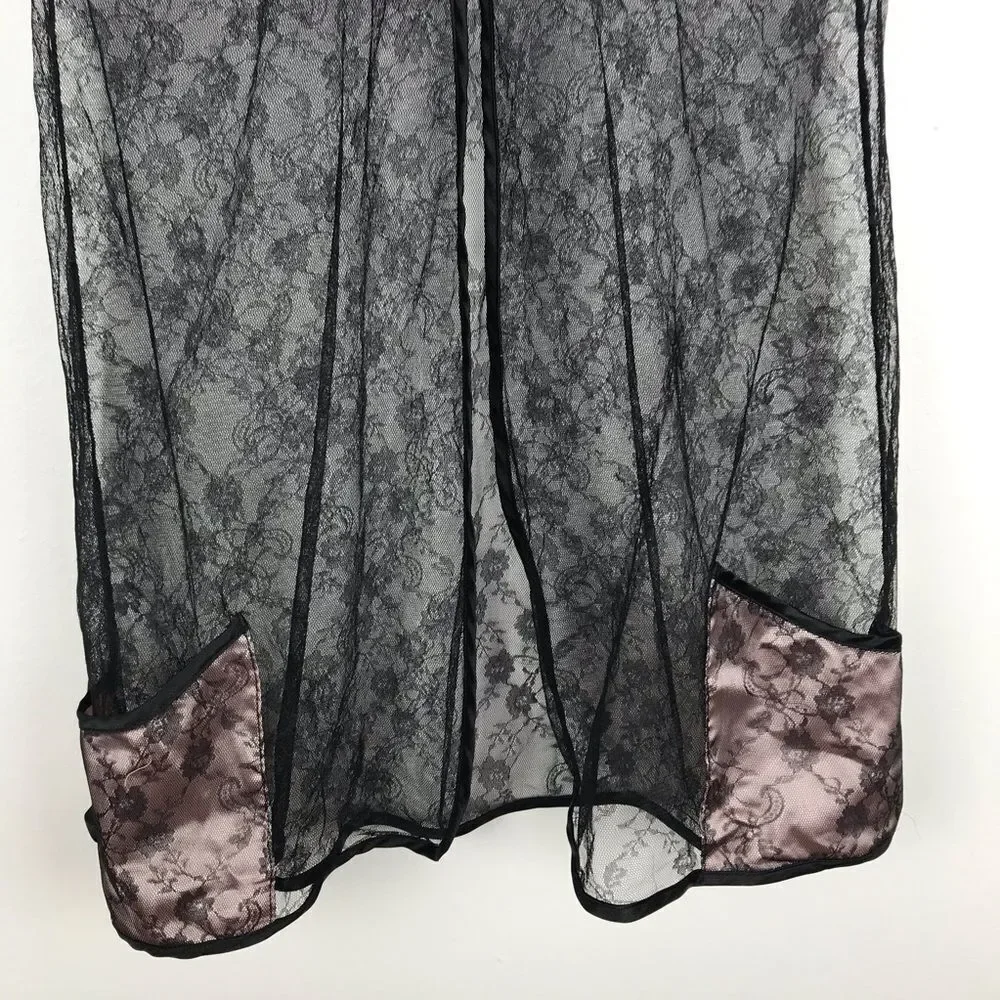 VTG Victoria’s Secret black & pink laced‎ teddy